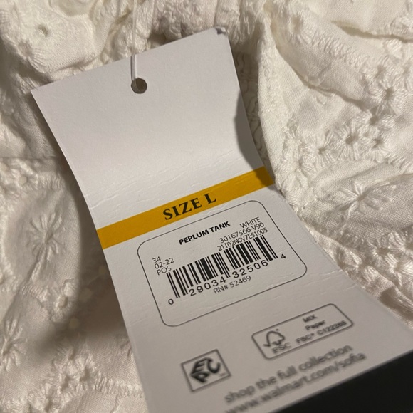 SOLD Flowy top - Picture 3 of 5